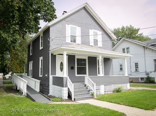 752 4th Ave, Aurora, IL 60505