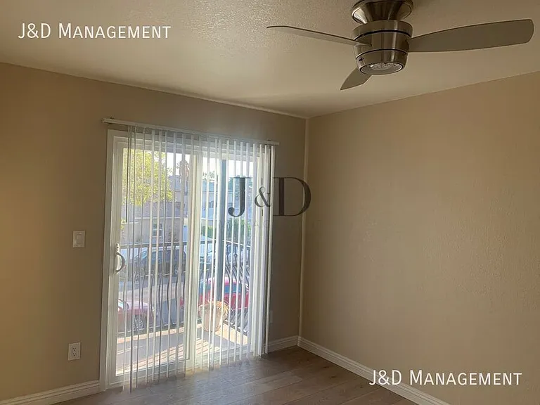 2664 Magnolia Ave #3 — Photo 5