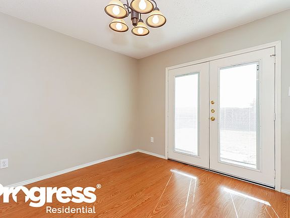 5th image of 7208 Lake Hawkins Dr