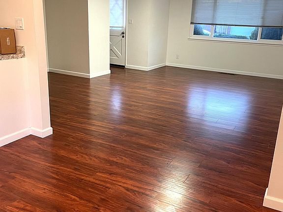 2nd image of 910 Desert Isle Dr #910