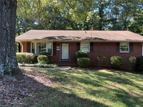 3014 Fleet St, Winston Salem, NC 27127