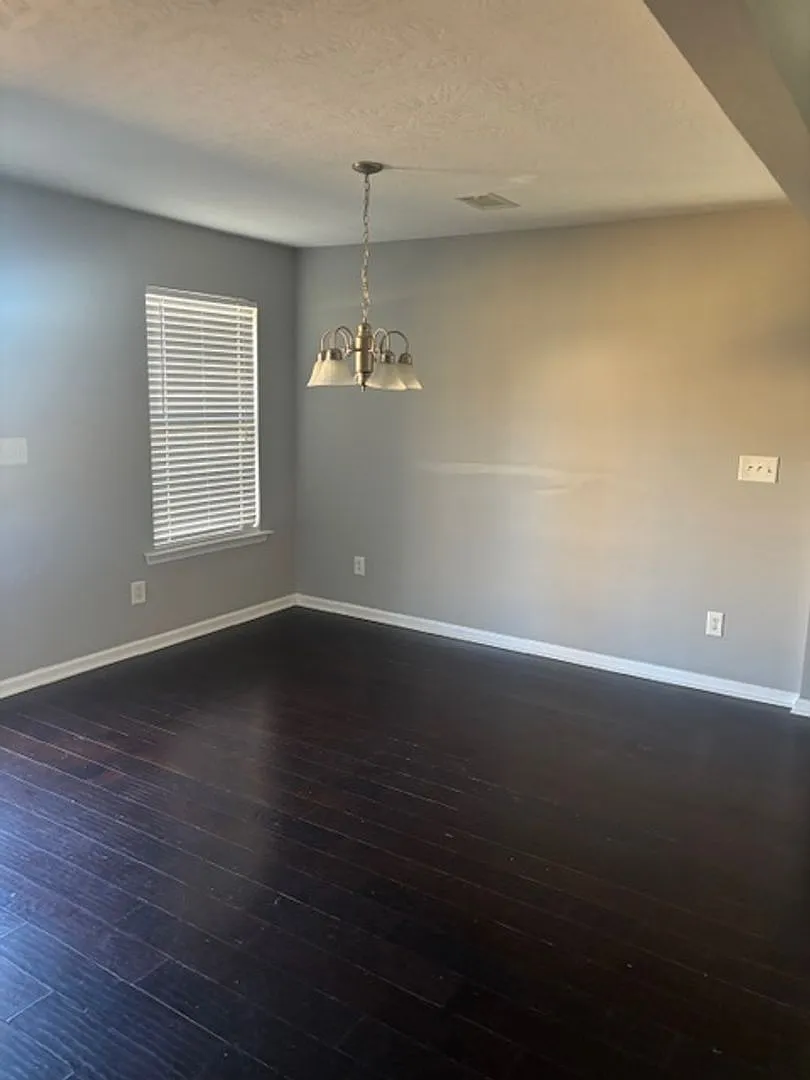 Bright & Beautiful 3BR Ranch in Sage Creek Open Floor Plan, Fenced Yard & Prime Location! — Photo 3