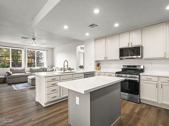 5th image of 7121 Jermann Dr