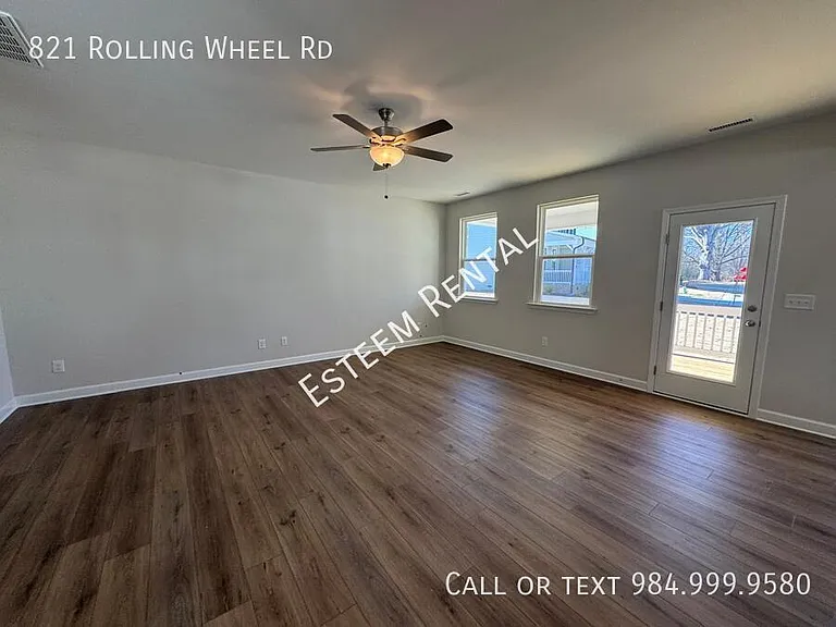 821 Rolling Wheel Rd — Photo 8