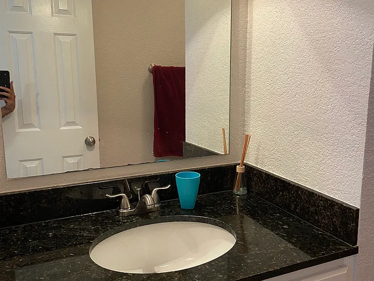 1445 Monroe Dr NE — Photo 10