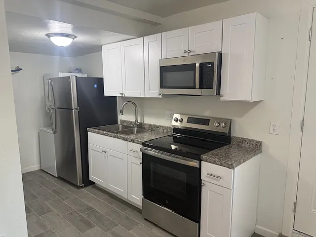 140 W Macarthur St #7 — Photo 4