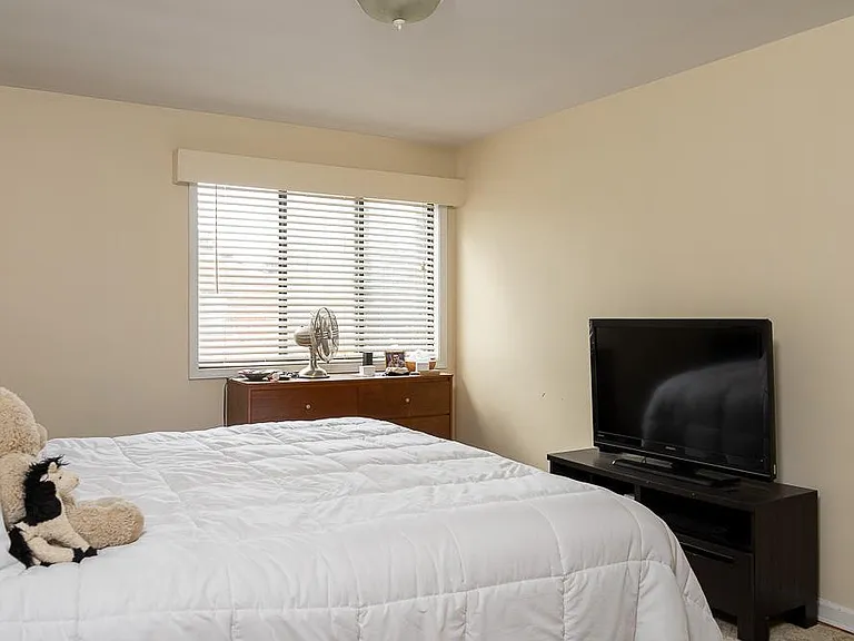 25863 Woodward Ave #203 — Photo 3