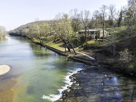 3rd image of 276 Bee Run Rd