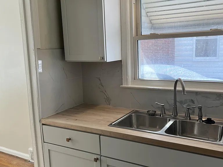 7451 Grandmont Ave — Photo 2