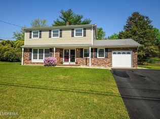 38 Westbrook Rd, Howell, NJ 07731
