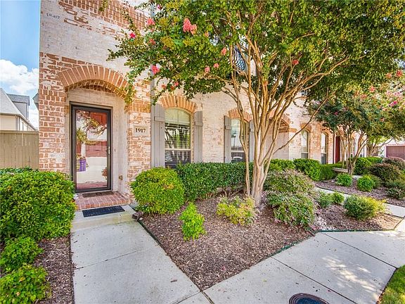 3rd image of 1917 Cortez Ln