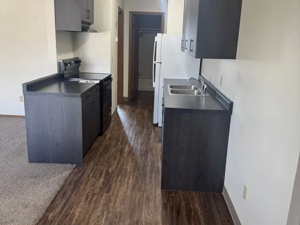1910 N. 11th Street, 1910 N 11th St APT 3, Bismarck, ND 58501