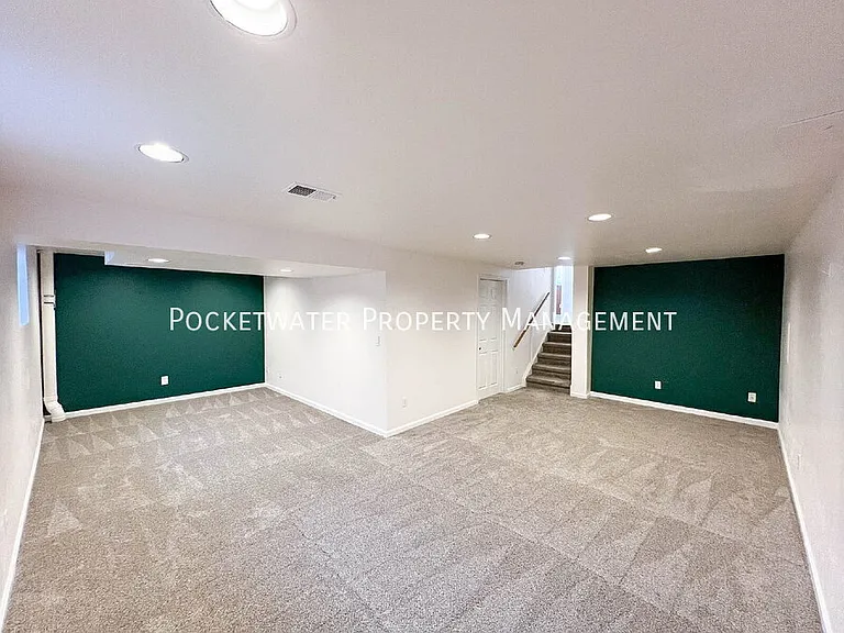 5452 Blackhawk Rd — Photo 20