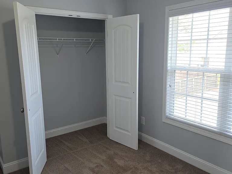 4016 Stretton Ave — Photo 32