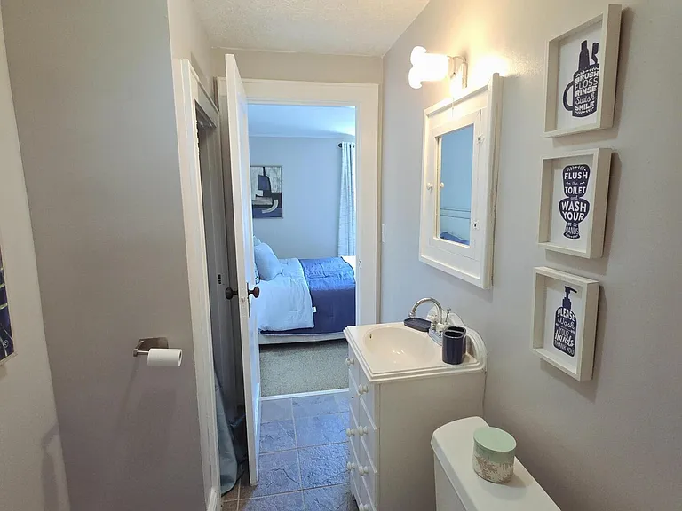 212 W F St #B — Photo 12