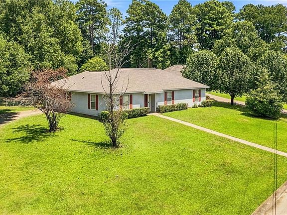 2nd image of 356 Twin Oaks Dr E