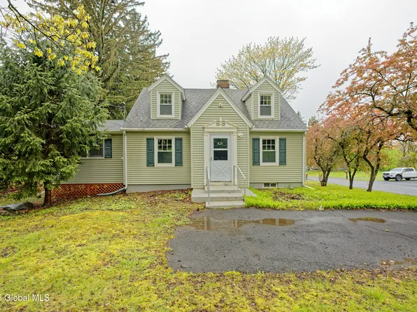 426 N Greenbush Road, Rensselaer, NY 12144