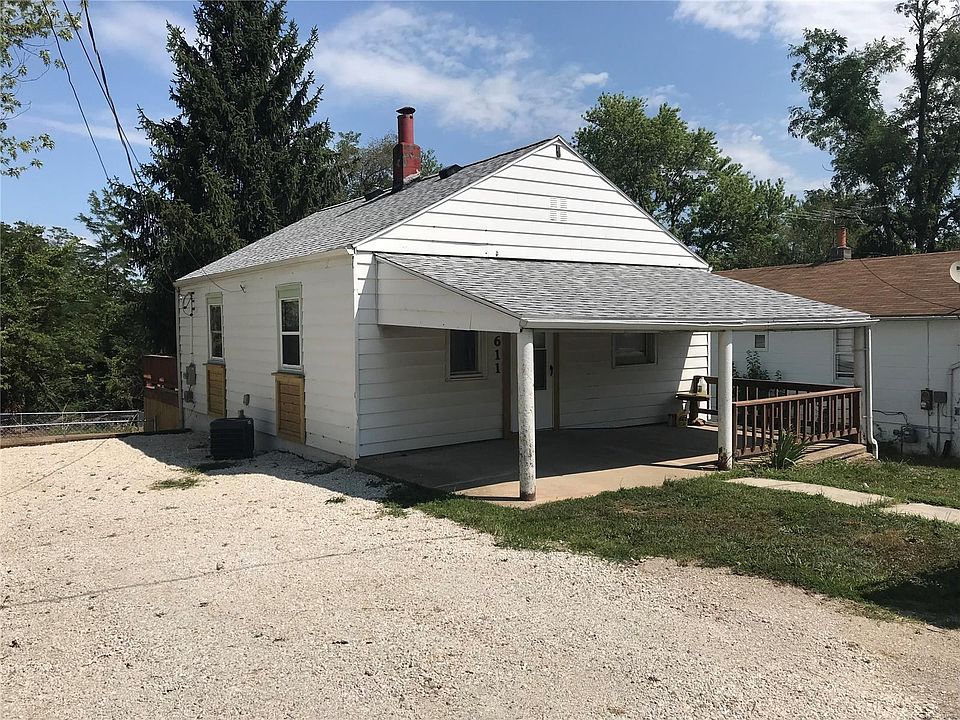 1st image of 611 Kuhne Hts