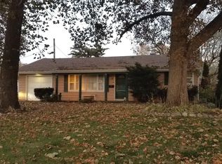 112 S Rosedale Ave, Aurora, IL 60506