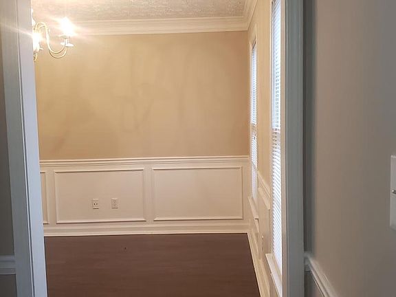 2nd image of 6494 Crooked Creek Pl