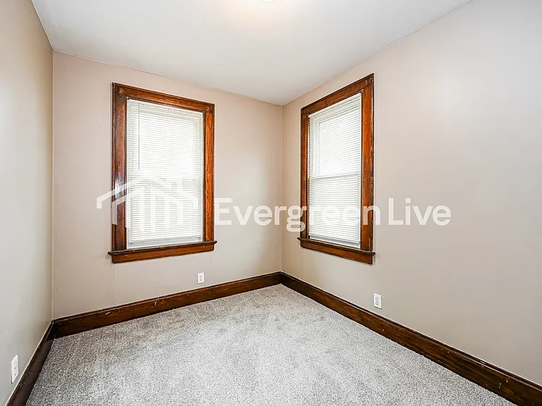 5320 Colerain Ave — Photo 10