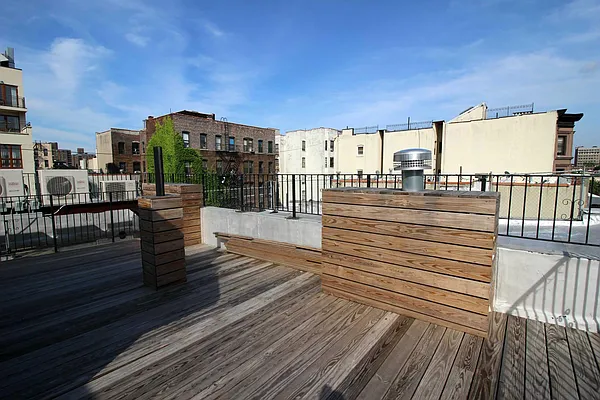 Rented by Keller Williams NYC | media 32