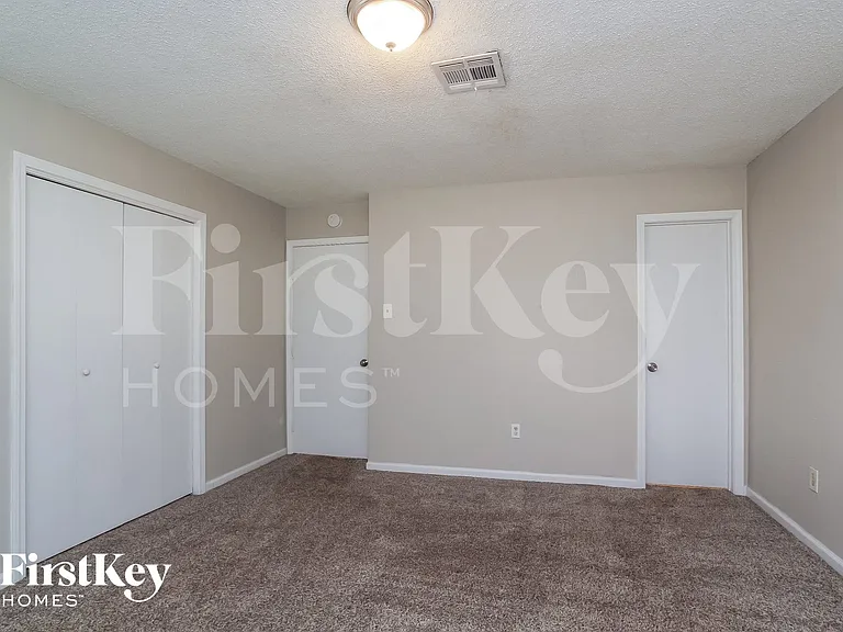 12610 Pine Bough Ln — Photo 12