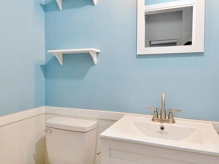 513 Avenue A #1 — Photo 23