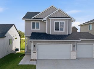 1467 S 91st St, West Des Moines, IA 50266