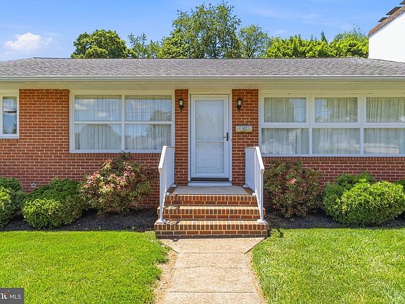 4th image of 102 Glenview Dr