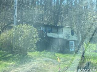 1294 Narrows Rd, Narrows, VA 24124