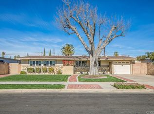 19425 Ingomar St, Reseda, CA 91335