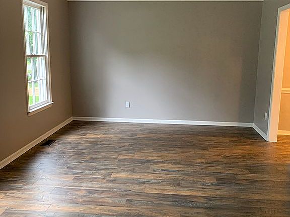 5th image of 10131 Lakent Ln