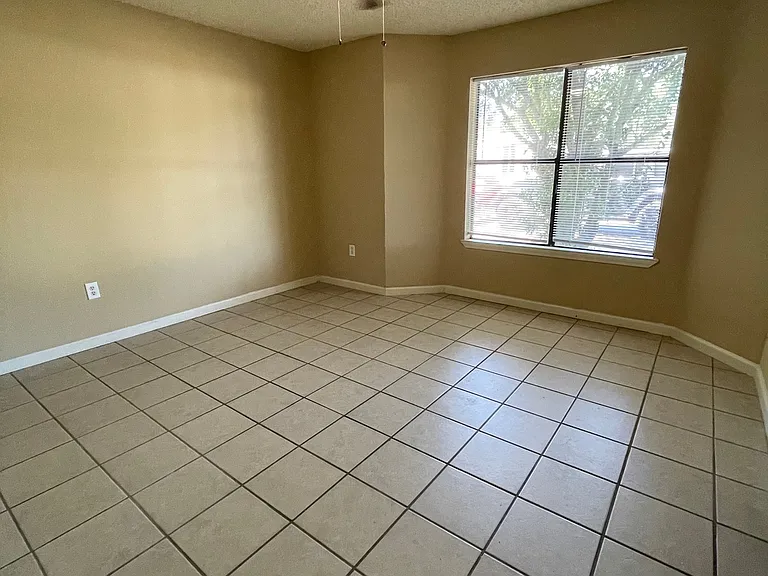 761 Hammond Manor Dr — Photo 13