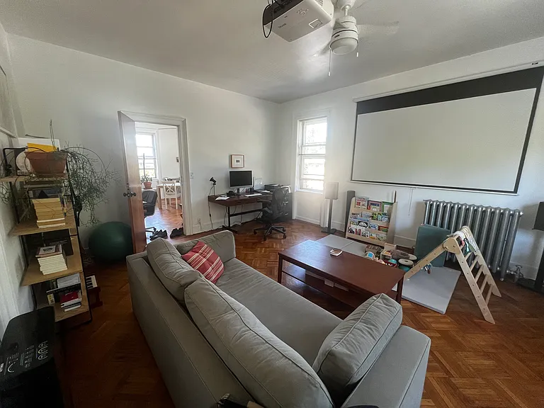 85-04 Parklane S #3 — Photo 15
