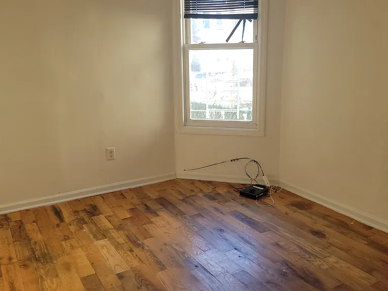 654 S 19th St #1 — Photo 5