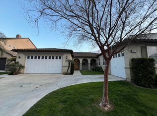14069 Springwater Ln, Corona, CA 92880