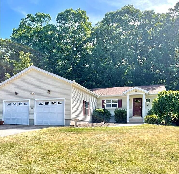 1st image of 22 Hillcrest Dr
