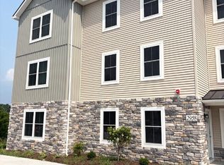 2958 Locust Grove Ct #6, Harrisonburg, VA 22801