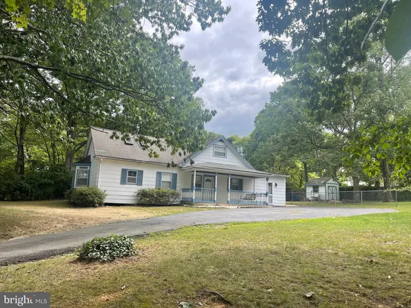 6505 Windham Ave, Alexandria, VA 22315