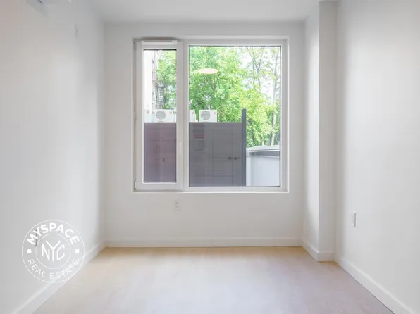 1499 Bedford Avenue image 10 of 46