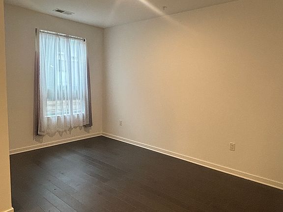 4th image of 3127 Sunrise Walk Unit 285