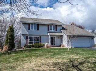 1408 W 140th St, Burnsville, MN 55337