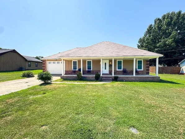 1482 Sandpiper Dr, Covington, TN 38019