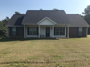 304 Delk Rd, Moselle, MS 39459