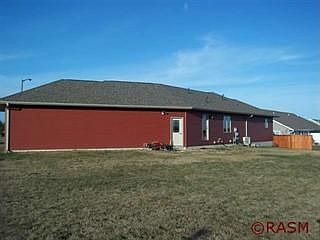 2nd image of 340 12th Ave S