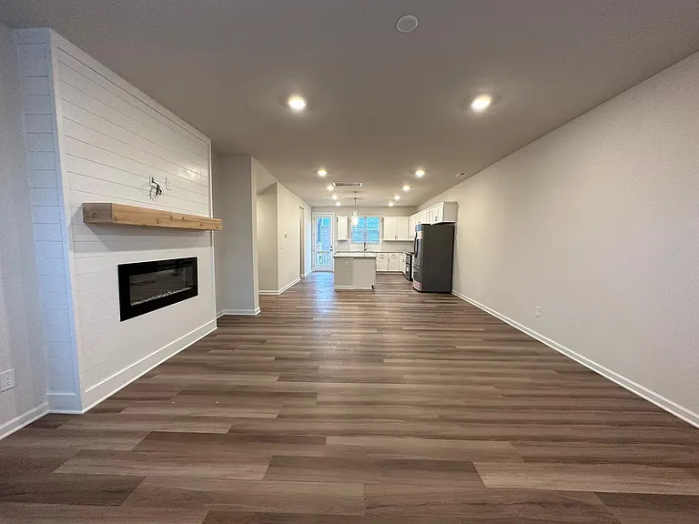 10008 Hemingway Pl — Photo 5