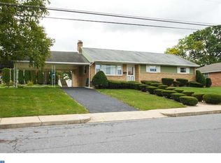 40 E Cedar St, Fleetwood, PA 19522