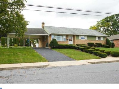 40 E Cedar St, Fleetwood, PA, 19522