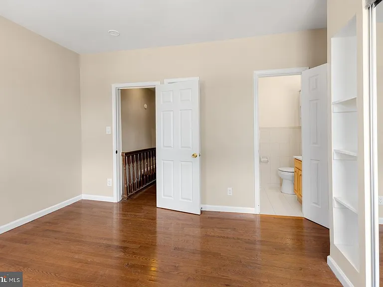 1842 McKean St — Photo 20